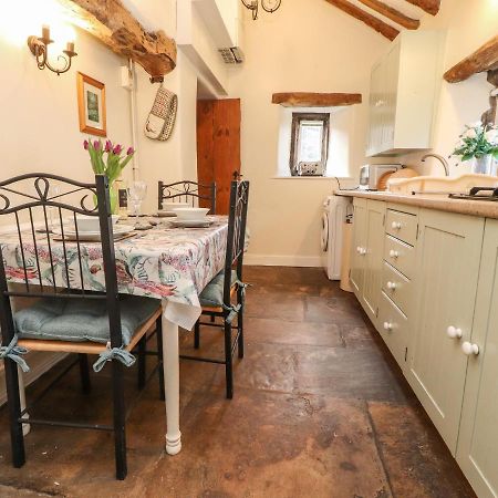 Beehive Cottage Bentham エクステリア 写真